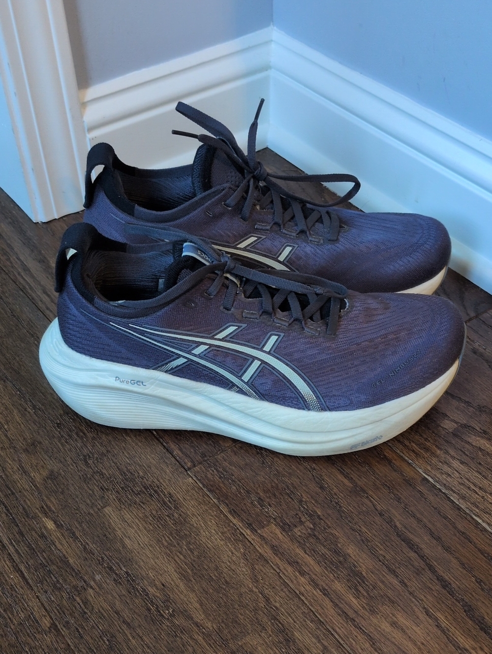 Asics Women's Gel Nimbus 27 Running Shoes Purple Blue Size 10